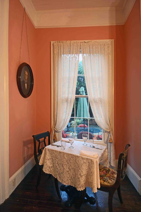 1872 Denham Inn Monticello Ngoại thất bức ảnh