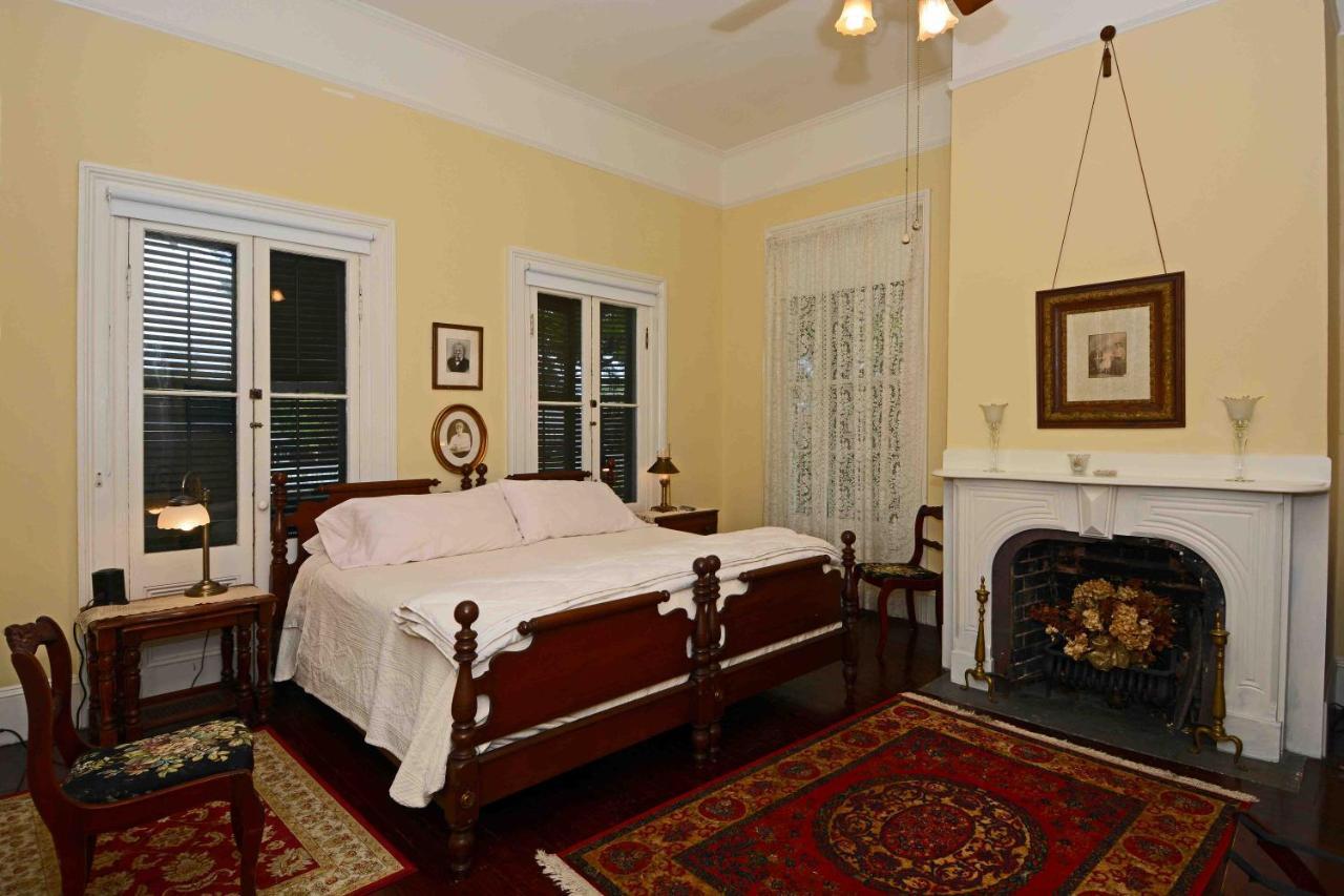 1872 Denham Inn Monticello Ngoại thất bức ảnh