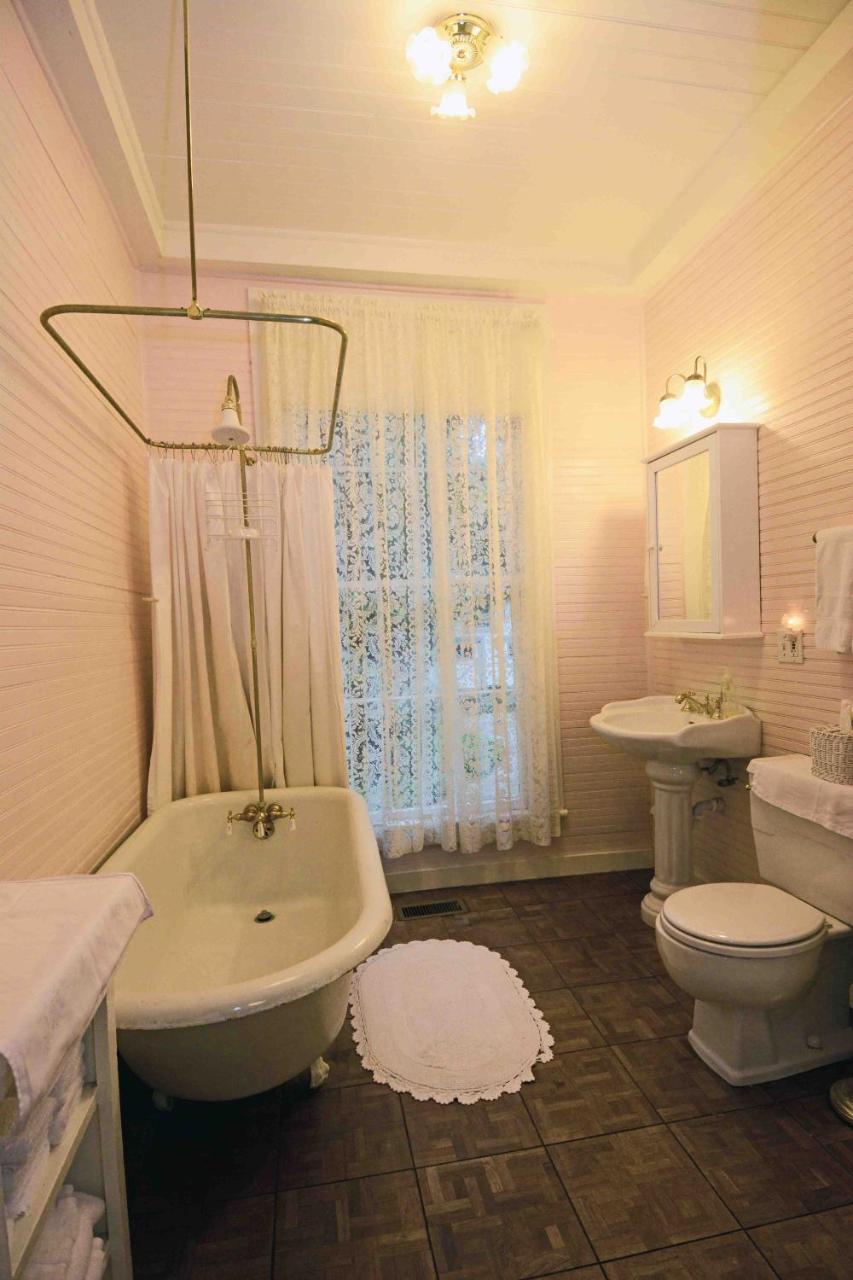 1872 Denham Inn Monticello Ngoại thất bức ảnh